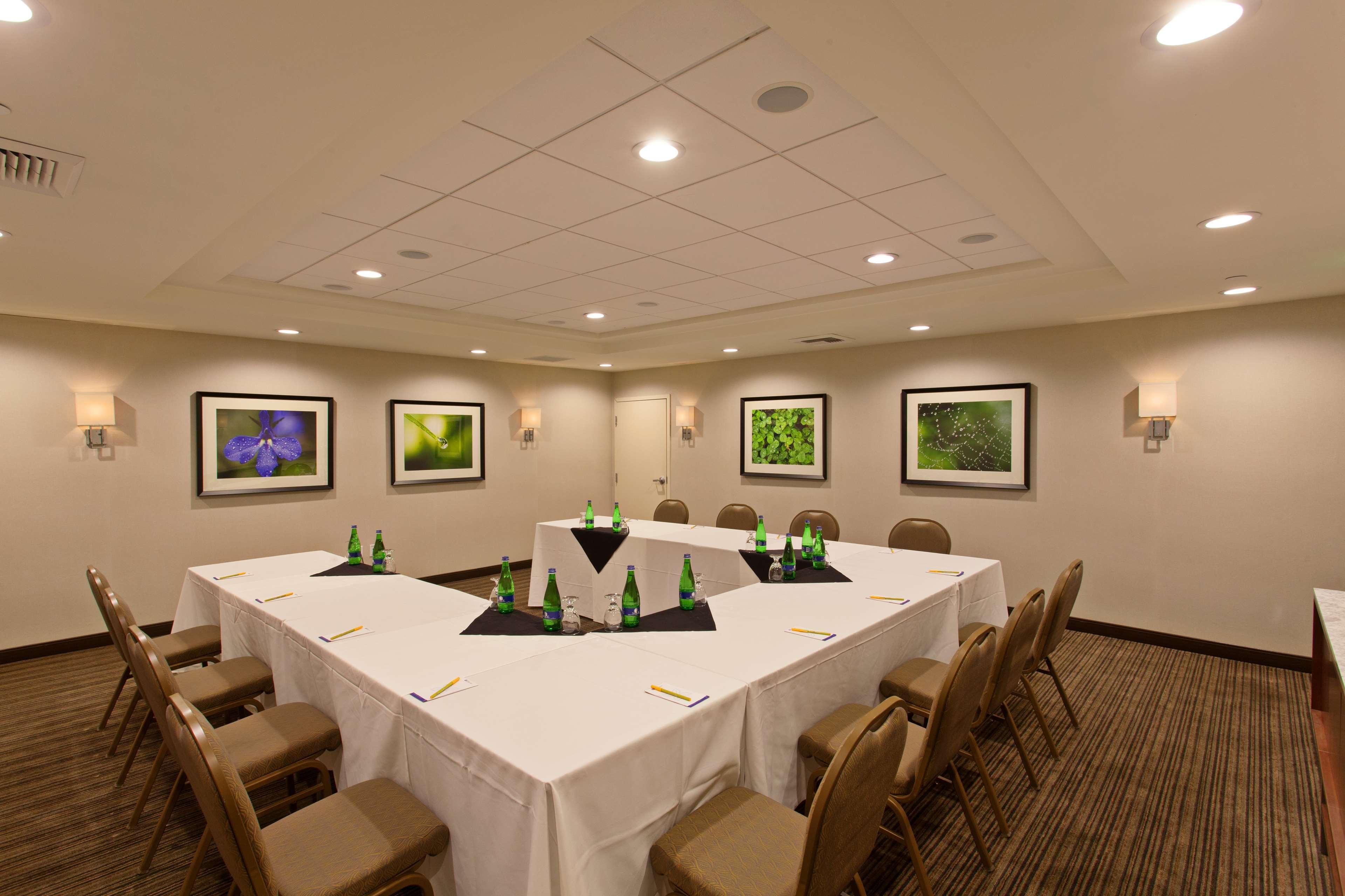 Hotel Hilton Garden Angeles Marina Del Rey 3*